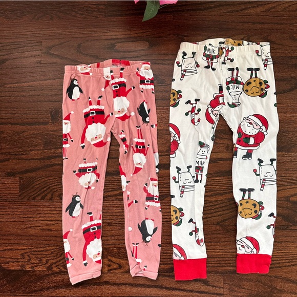 Bundle of Carters pajamas, size 4T - Picture 4 of 4